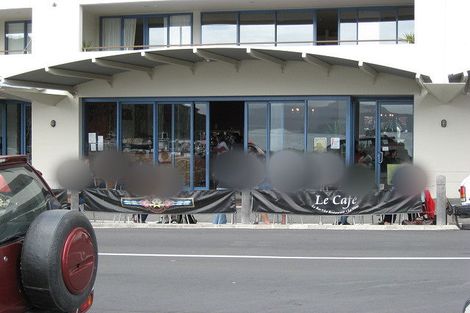 Photo of property in 12-20 London Quay, Picton, 7220