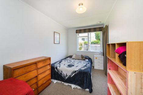 Photo of property in 5 Antrim Place, Hokowhitu, Palmerston North, 4410