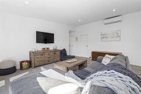 Photo of property in 39 Kotiate Street, Papamoa Beach, Papamoa, 3118