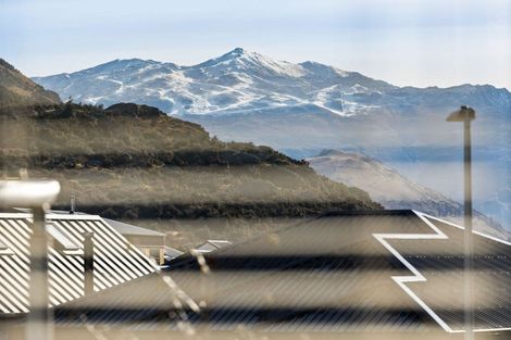 Photo of property in 2 Boulder Lane, Jacks Point, 9371