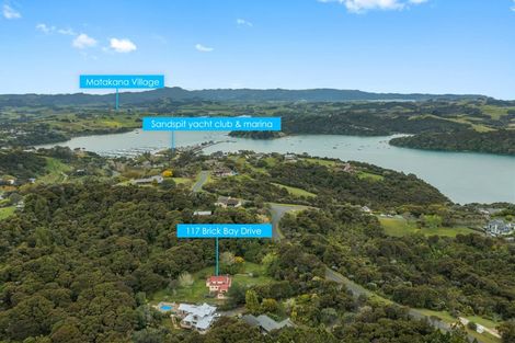 Photo of property in 117 Brick Bay Drive, Sandspit, Warkworth, 0982