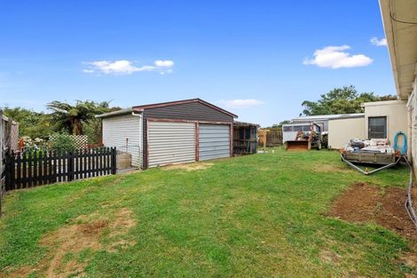 Photo of property in 16 Cumming Street, Okato, 4335