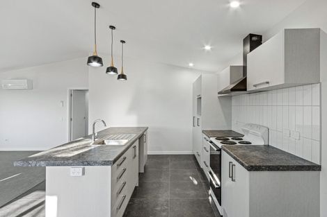 Photo of property in 5 Jeffares Place, Taradale, Napier, 4112