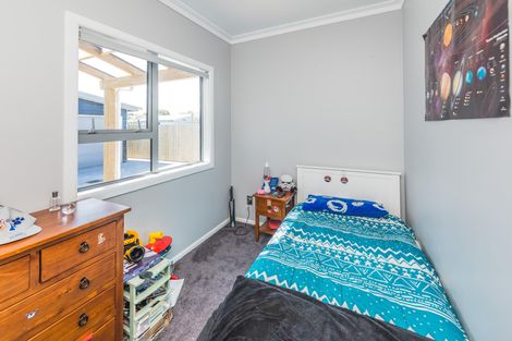Photo of property in 3 Kamahi Street, Castlecliff, Whanganui, 4501
