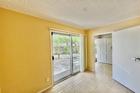 Photo of property in 25 Schnapper Rock Road, Greenhithe, Auckland, 0632