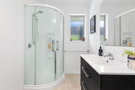 Photo of property in 24 Benmore Crescent, Pyes Pa, Tauranga, 3112