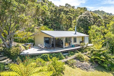 Photo of property in 11 Kowhai Place, Tuateawa, Coromandel, 3583
