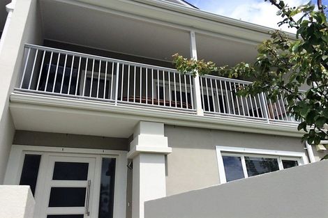 Photo of property in The Rise, 5/11 Hatfield Place, Albany Heights, Auckland, 0632