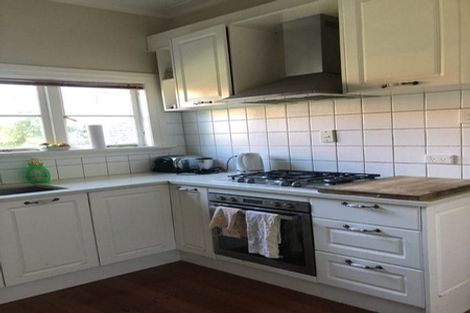 Photo of property in 7 Otahuri Crescent, Greenlane, Auckland, 1051