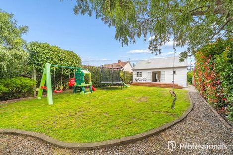 Photo of property in 16 Bell Road, Waiwhetu, Lower Hutt, 5010