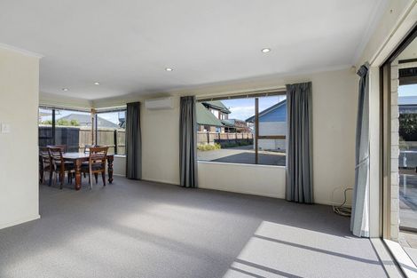 Photo of property in 2/244 Main Road North, Redwood, Christchurch, 8051