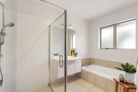 Photo of property in 12 Coolspring Way, Redwood, Christchurch, 8051