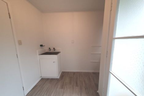 Photo of property in 3 Garton Drive, Massey, Auckland, 0614