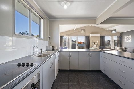 Photo of property in 1 Jupiter Street, Milson, Palmerston North, 4414
