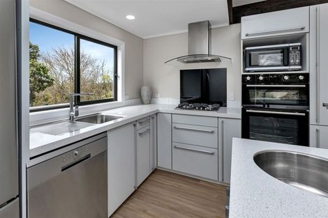 Photo of property in 17 Kowhai Park Road, Maunu, Whangarei, 0110