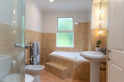 Photo of property in 5 Stoddart Lane, Cashmere, Christchurch, 8022