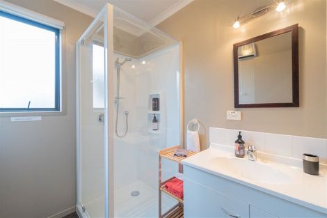 Photo of property in 21 Pop Andrew Drive, Te Anau, 9600