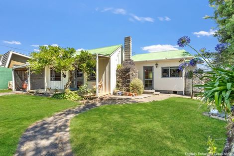 Photo of property in 47 Wallath Road, Westown, New Plymouth, 4310