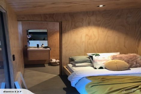 Photo of property in 3 George Avenue, Herald Island, Auckland, 0618