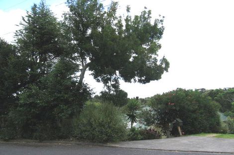 Photo of property in 9 Coroglen Avenue, Birkenhead, Auckland, 0626