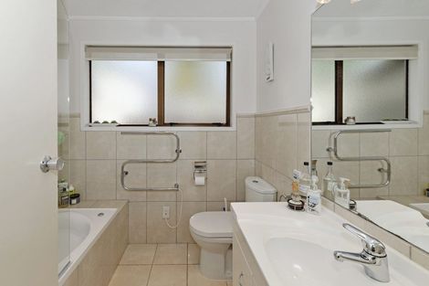 Photo of property in 11 Panzic Place, Glen Eden, Auckland, 0602