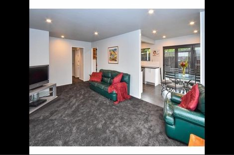 Photo of property in 21 Orinda Close, Botany Downs, Auckland, 2010