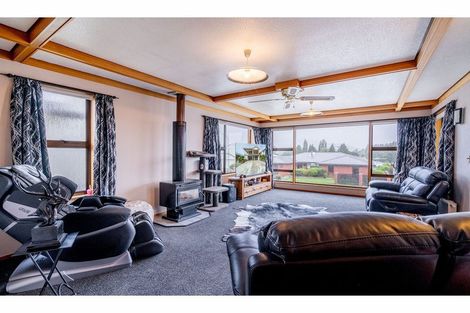 Photo of property in 22 Aotea Crescent, Gore, 9710