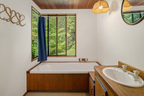 Photo of property in 20 Lincoln Street, Picton, 7220