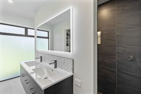 Photo of property in 51 Pigeon Valley Road, Wakefield, 7025