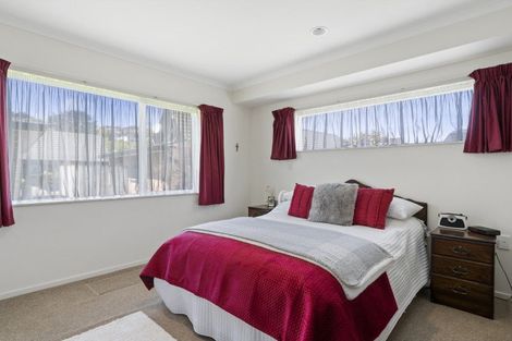 Photo of property in Redwood Village, 43/42 Main Road, Tawa, Wellington, 5028