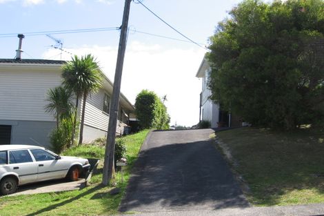 Photo of property in 2/73 Balmain Road, Birkenhead, Auckland, 0626