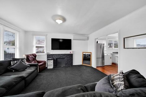 Photo of property in 7 Ramanui Avenue, Hawera, 4610