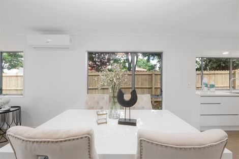 Photo of property in 2/10 Casabella Court, Northpark, Auckland, 2013