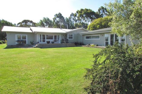 Photo of property in 212 Caveland Road, Te Whiti, Masterton, 5884