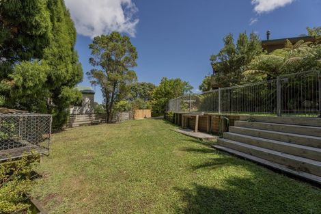 Photo of property in 3 Puriri Place, Whitianga, 3510