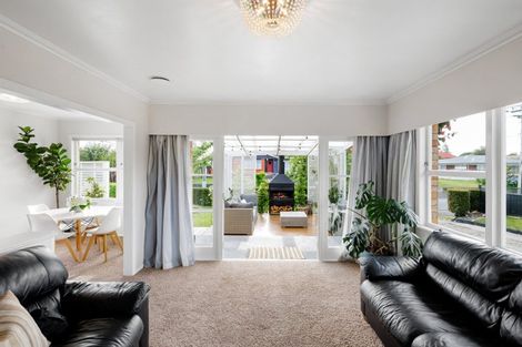 Photo of property in 43 Berkley Avenue, Hillcrest, Hamilton, 3216