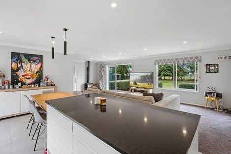 Photo of property in 52 Nimmo Avenue West, Waikanae, 5036