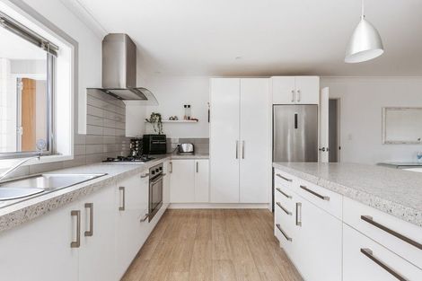 Photo of property in 84d Margaret Drive, Omokoroa, 3114