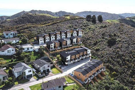 Photo of property in 29 Cathie Place, Karori, Wellington, 6012