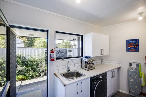 Photo of property in 30c Neeve Road, Taradale, Napier, 4112
