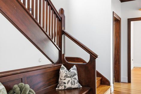 Photo of property in 4 Kent Road, Saint Johns Hill, Whanganui, 4501