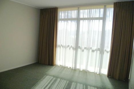 Photo of property in 23 Rangitane Street, Maupuia, Wellington, 6022