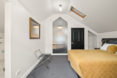 Photo of property in 2/81 Moray Place, Dunedin Central, Dunedin, 9016
