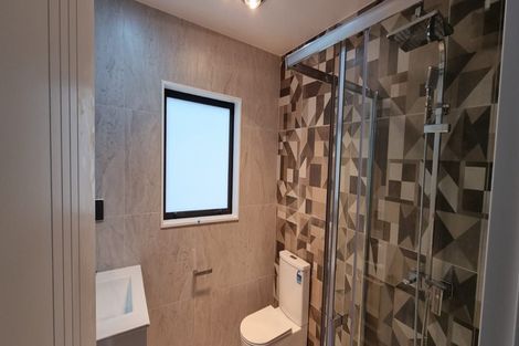 Photo of property in 425f Great South Road, Opaheke, Papakura, 2113