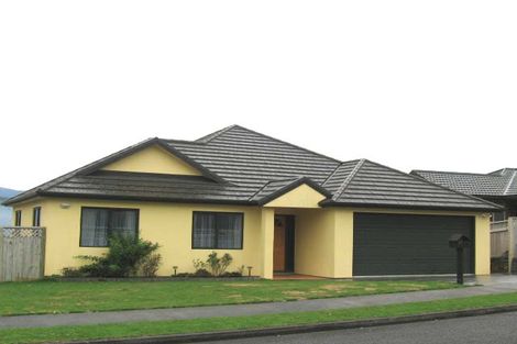 Photo of property in 17 Birkinshaw Grove, Riverstone Terraces, Upper Hutt, 5018