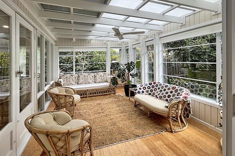 Photo of property in 10 Cremorne Avenue, Hokowhitu, Palmerston North, 4410