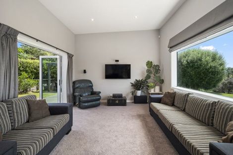 Photo of property in 75 Dalmore Way, Acacia Bay, Taupo, 3385