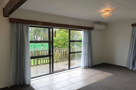 Photo of property in 509 Mangorei Road, Highlands Park, New Plymouth, 4312