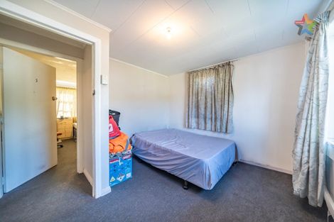 Photo of property in 88 Stokes Valley Road, Stokes Valley, Lower Hutt, 5019