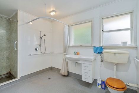 Photo of property in 374 Halswell Road, Halswell, Christchurch, 8025